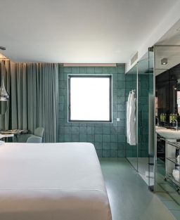 Hotel WC